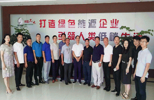 周才炳會(huì)長(zhǎng)主持召開(kāi)第二次商會(huì)會(huì)長(zhǎng)擴(kuò)大會(huì)議