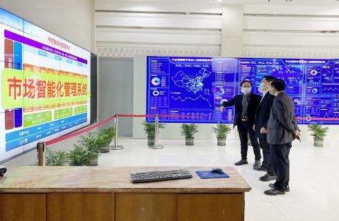 姜堰區(qū)委常委王榮明一行檢查華金物流疫情防控工作